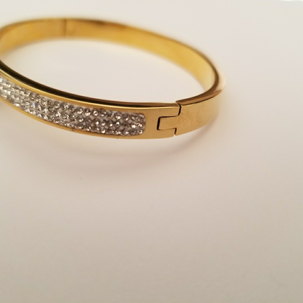 Clover Gold Bracelet With crystal Stone, Four Leaf Black Clover, - Picture 5 of 8